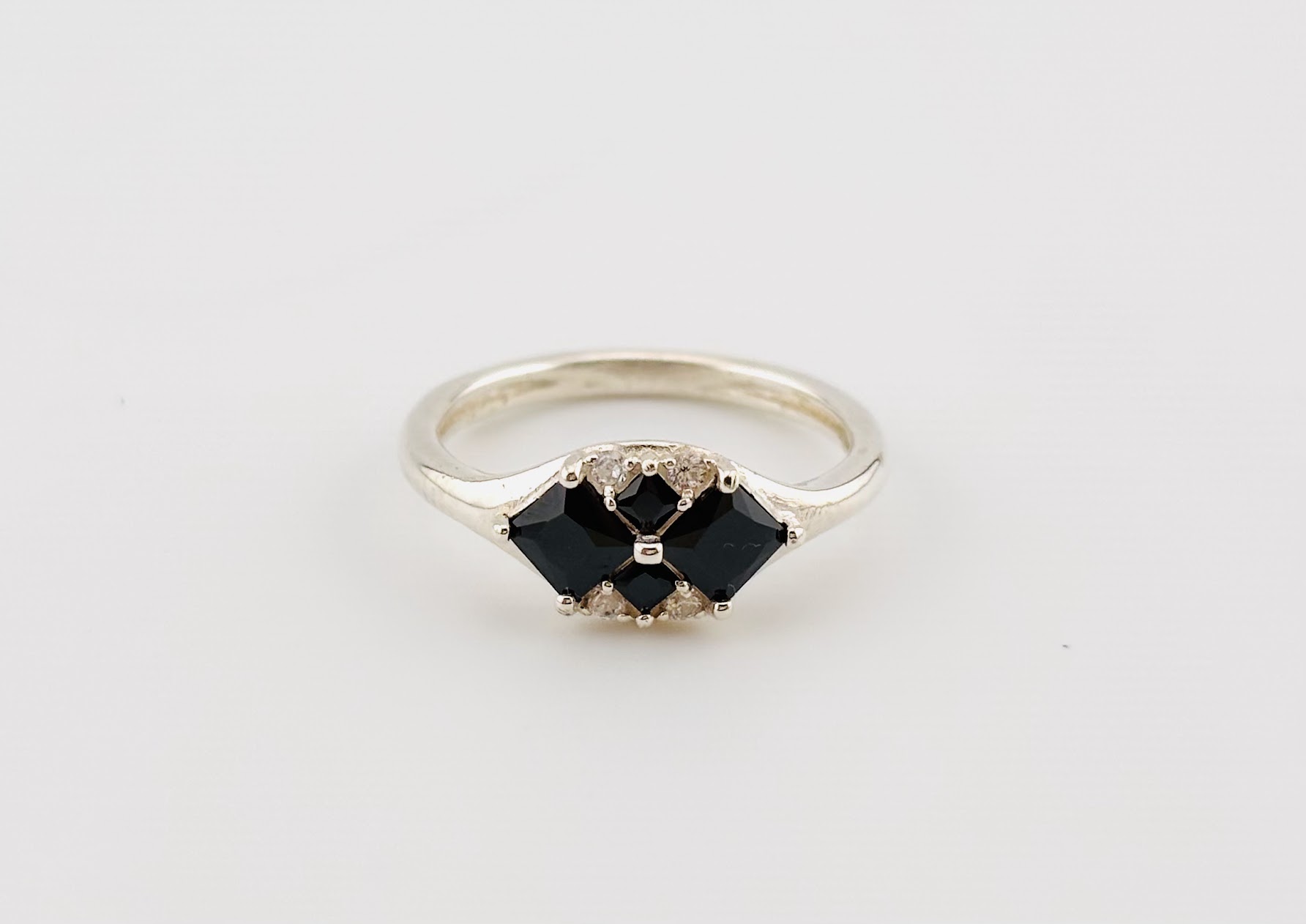 Alternative view of Nhẫn Nữ Vàng Trắng Dark Glamour