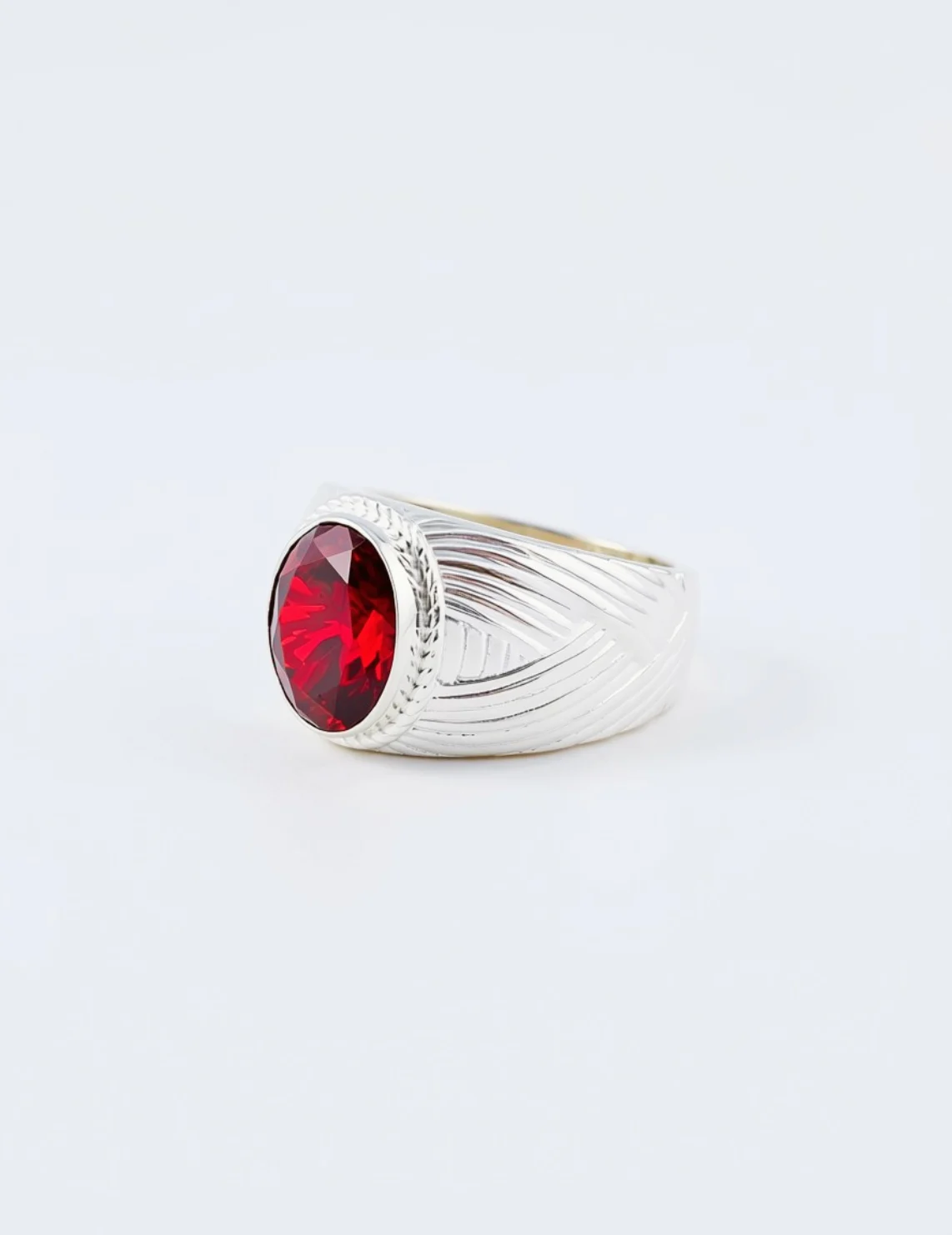 Alternative view of Nhẫn Nam Mẫu 004 - Ruby Elegance